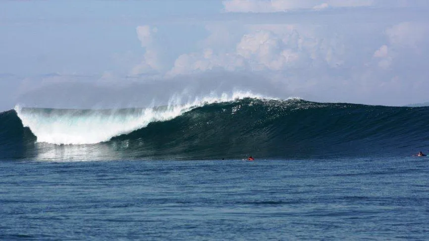 Uncrowded surf at Morro Negrito