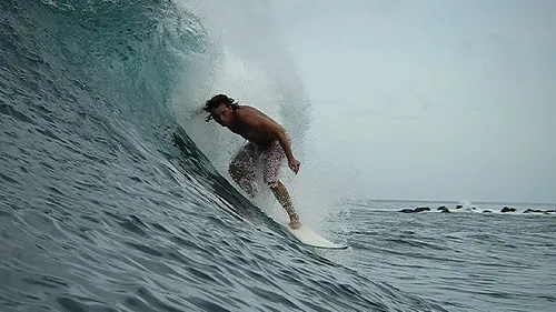 panama surf nestles barrel