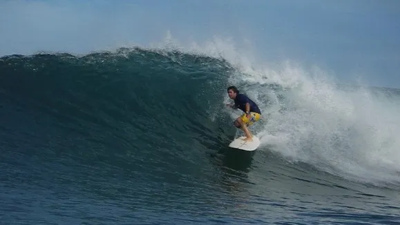 panama surf sandbar barrel