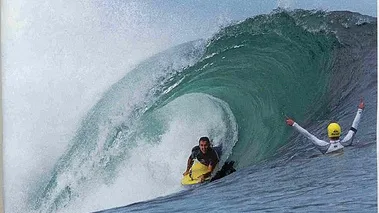 panama surf the point mag cover